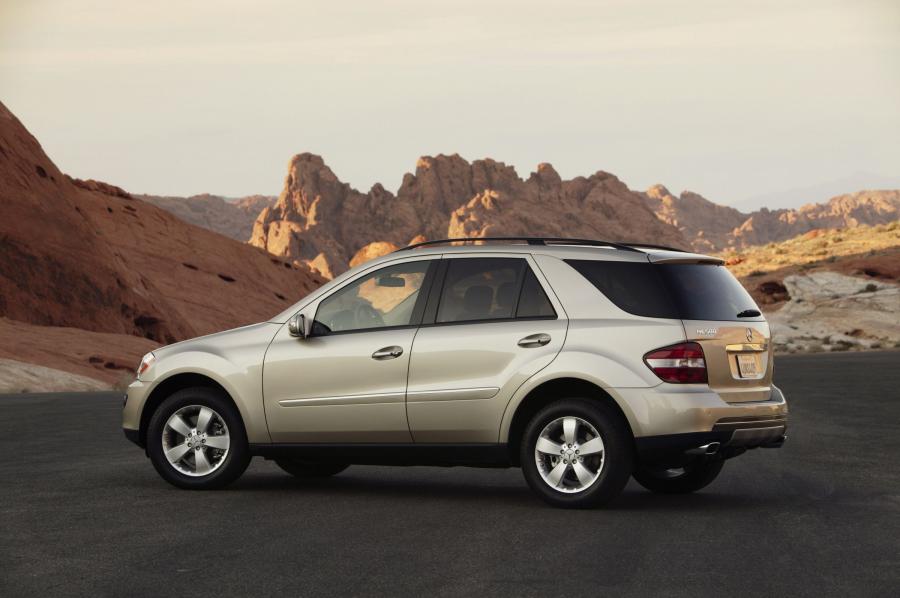  Mercedes-Benz ML-Class 2006 года  (фото 246 из 400)